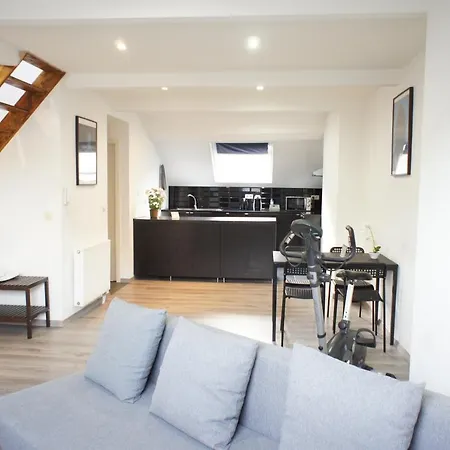 Berlaymont Ohy Apartment